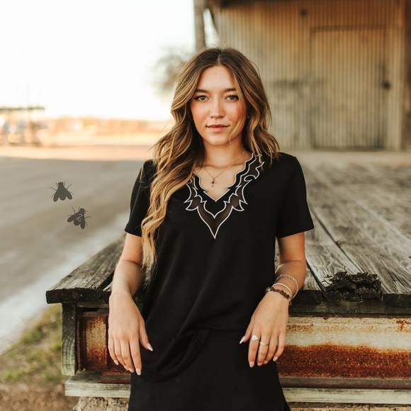 2 Fly Co. Tops - LLANO TEE Midnight Women's Top